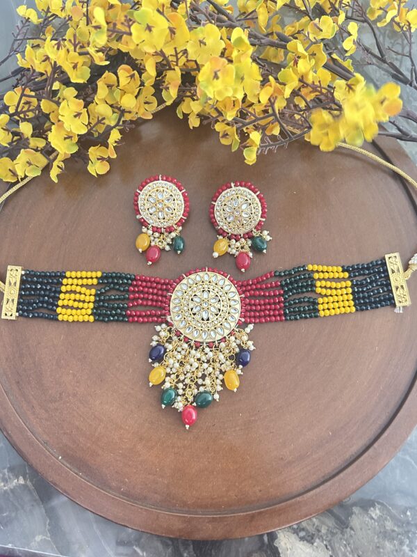 HIRVA CHOKER