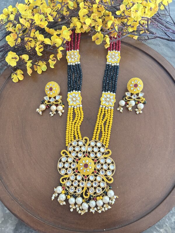 PRITI NECKLACE