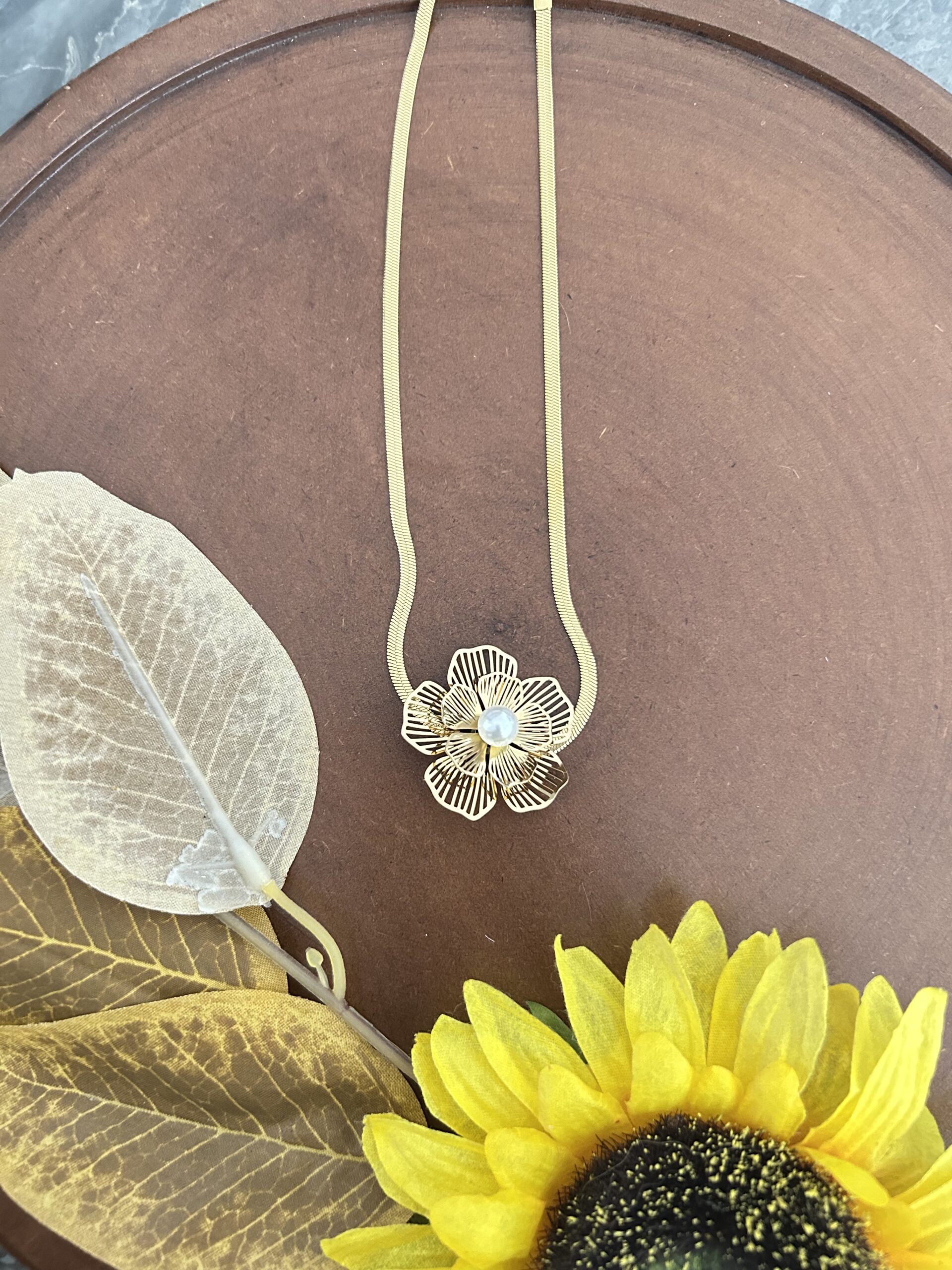 Flower Snake Chain Necklace