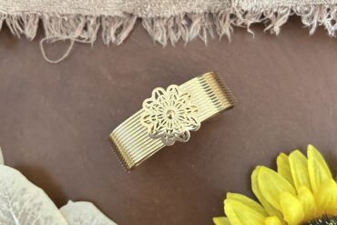 Flower Brand Bracelet