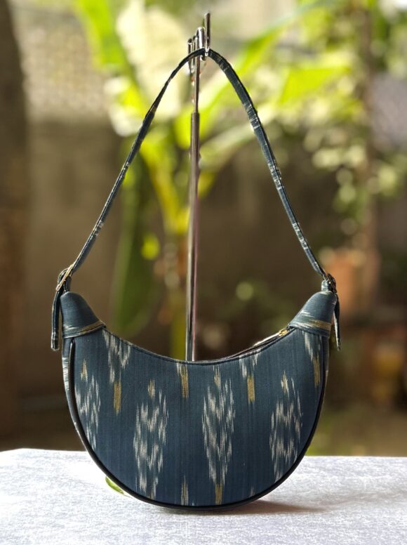 MOON SHOULDER BAGS-IKKAT